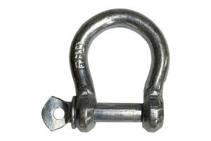 6mm Bow Shackle for anchoring a kayak