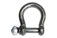 6mm Bow Shackle for anchoring a kayak